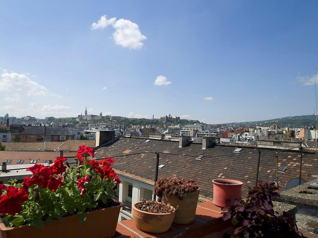 Margaret Apartment For 5 People With Panorama Terrace Budapest Rum bild