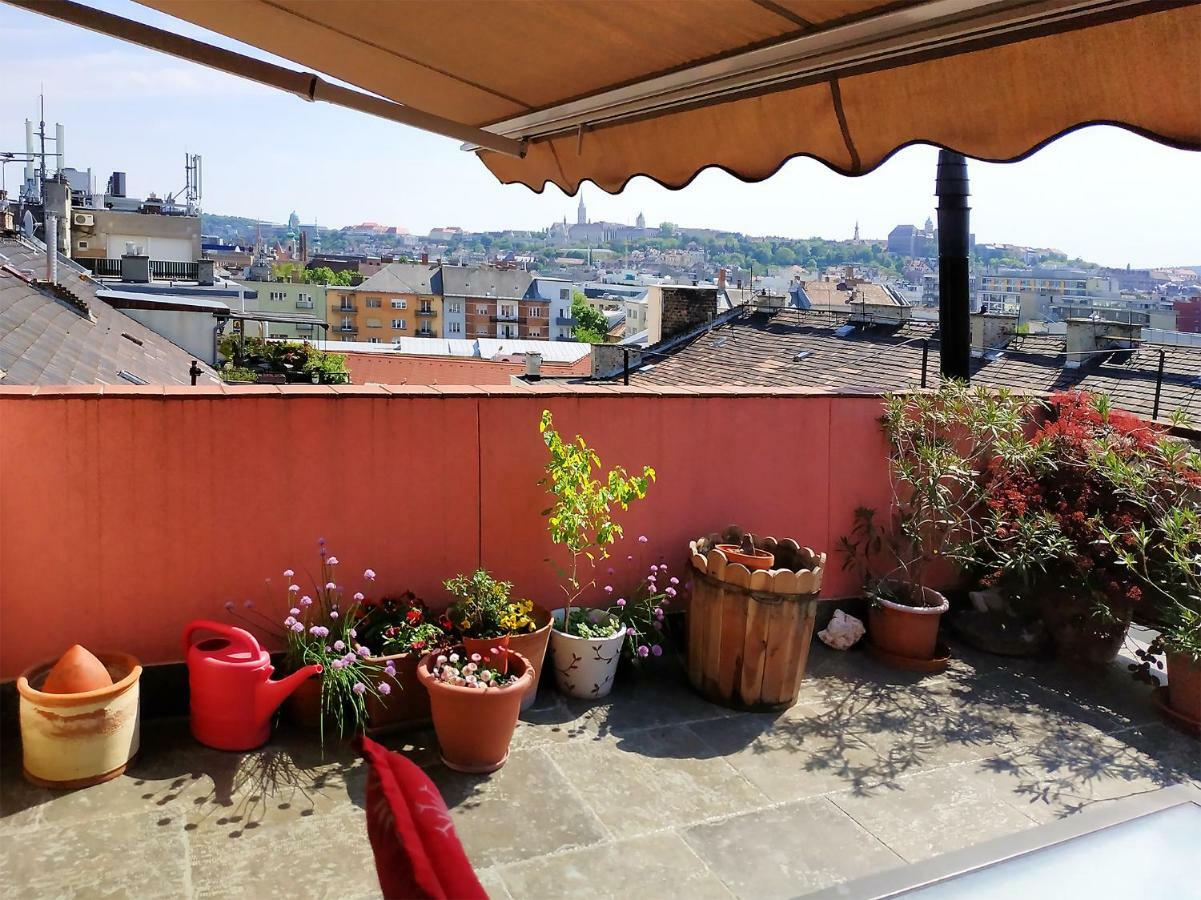 Margaret Apartment For 5 People With Panorama Terrace Budapest Exteriör bild