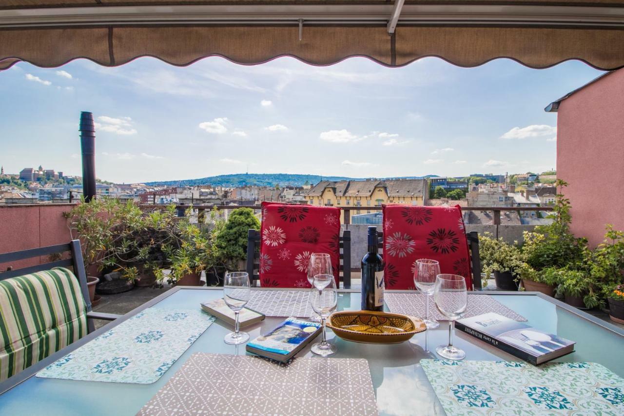Margaret Apartment For 5 People With Panorama Terrace Budapest Exteriör bild